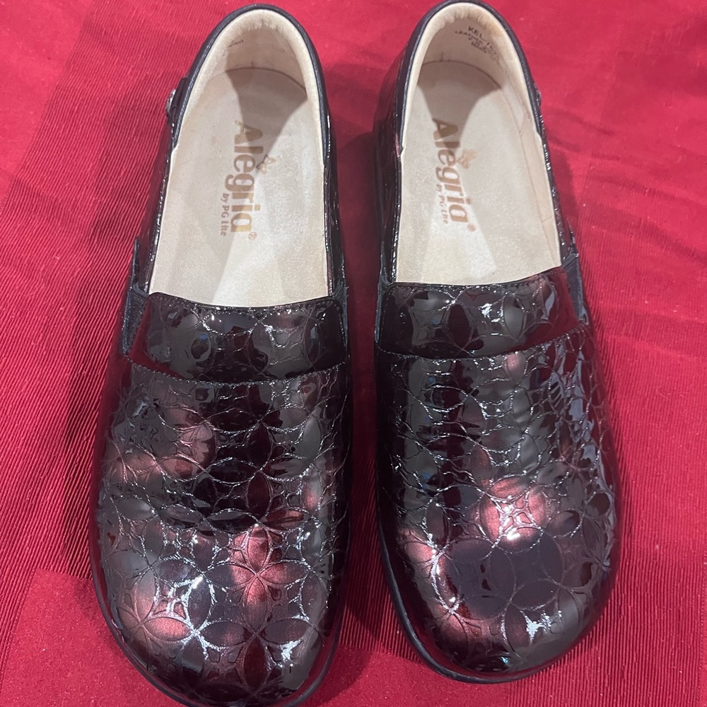 Alegria loafers